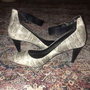 Joe’s Kitten Heels